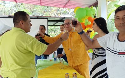 Los trabajadores  de SERVAF S.A. E.S.P. celebraron el cumpleaños del gerente José David Garzón Riveros.