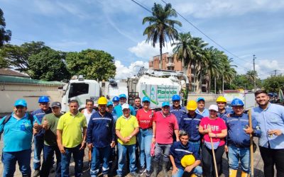 Empresa SERVAF S.A. E.S.P., apoyó jornada de limpieza en la galería central La Concordia.